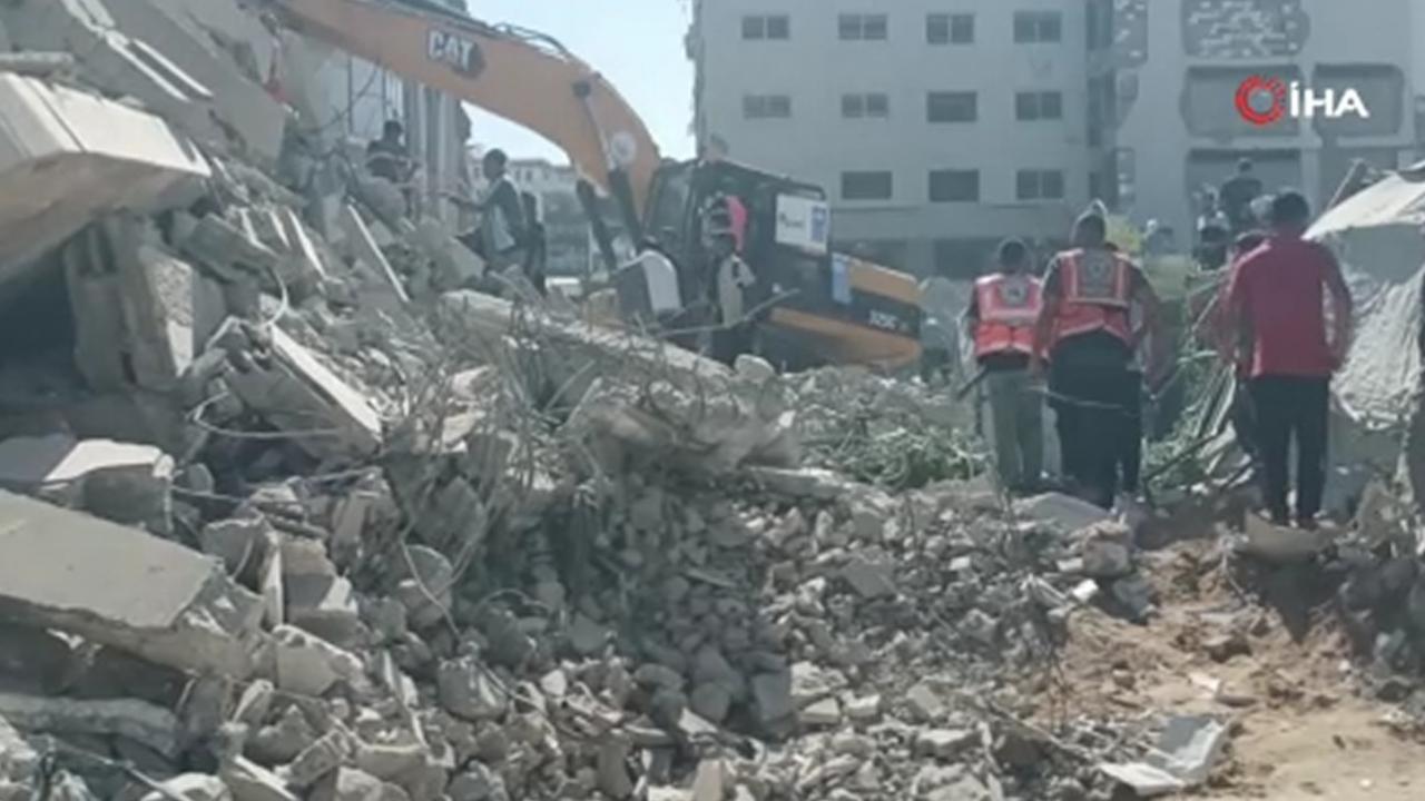 Gazze'de 7 katlı bina çöktü: Çok sayıda can kaybı var!