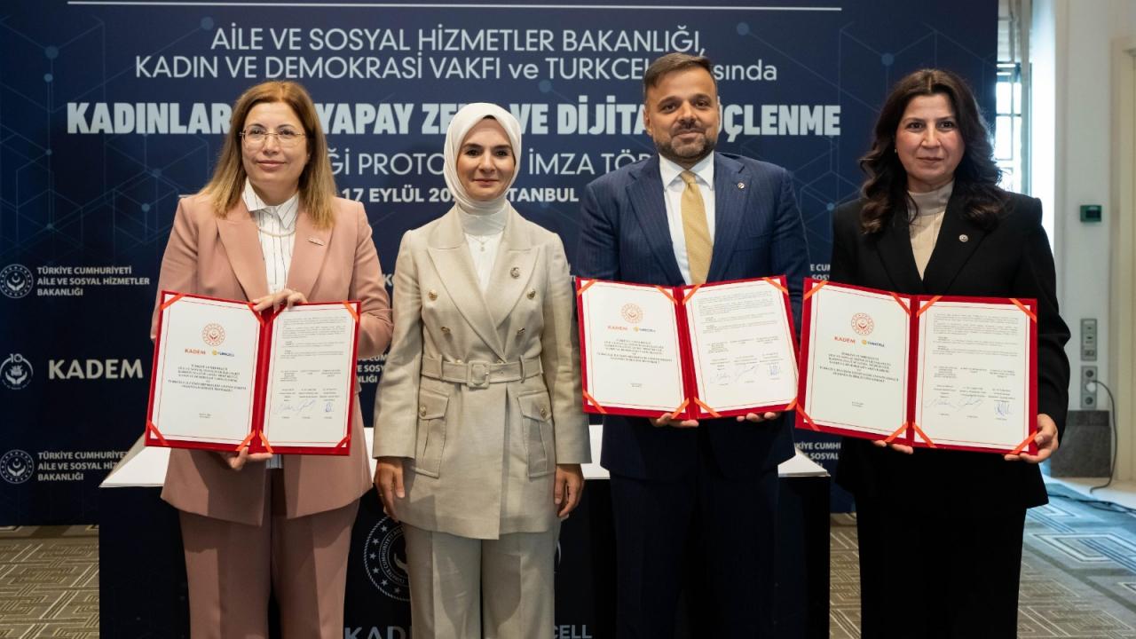 Kadınlar dijital geleceğe hazırlanıyor: 7 ilde yapay zeka eğitimi başlıyor
