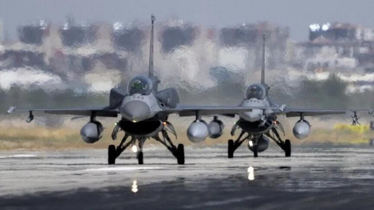 Son dakika: ABD'de F-16 savaş uçağı düştü!