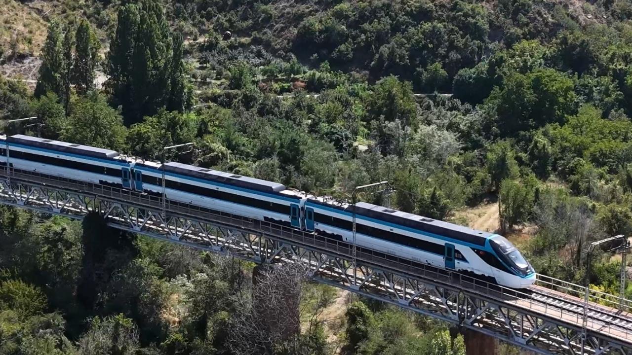 Milli Hızlı Tren için düğmeye basıldı! 2027 ve 2028 hedefi belli oldu: 14 set üretilecek