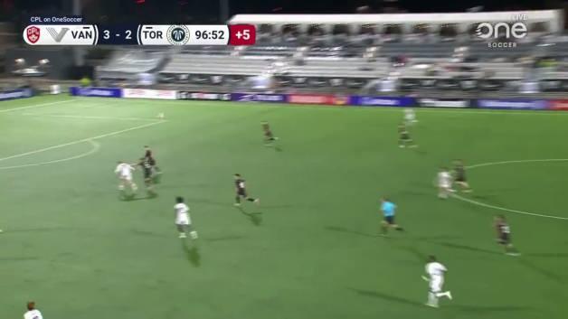Yeni kural test edildi: Ofsayttaki oyuncunun attığı gol geçerli sayıldı