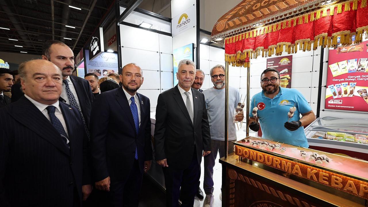 Bakan Bolat 21. MÜSİAD Uluslararası Fuarı'nda iş insanlarıyla bir araya geldi