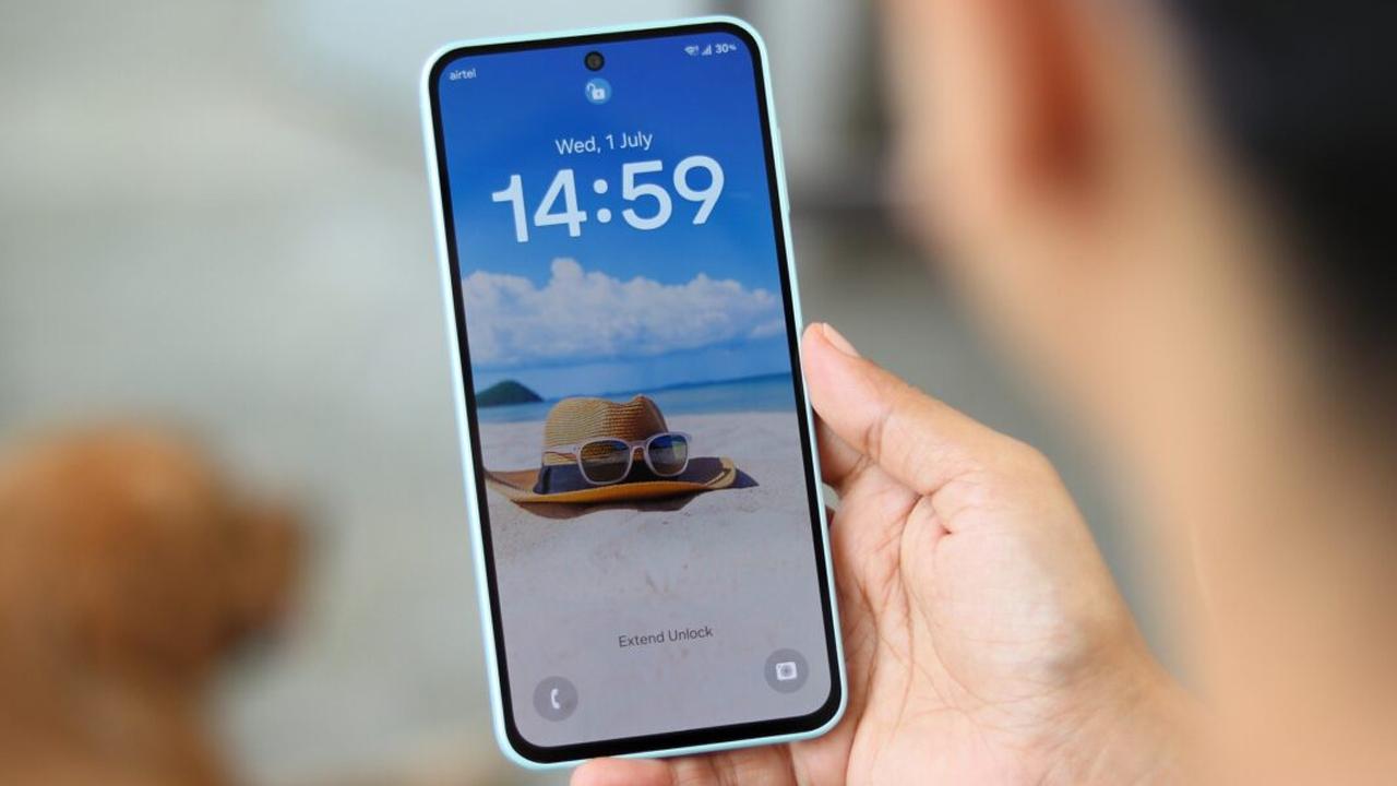 Telefon devinden üzen karar: Resmen kaldırıldı! 2'sinde birden olmayacak