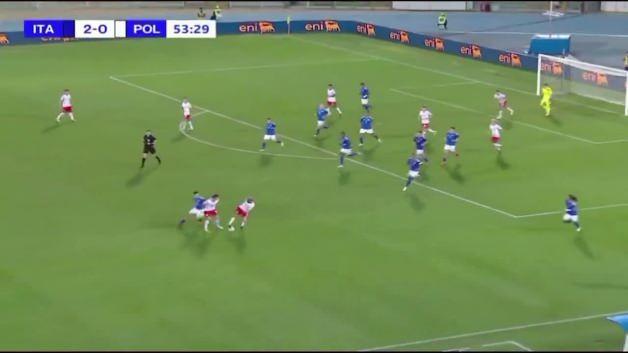 Eski Beşiktaşlı Cher Ndour'dan akılalmaz gol! Kendi yarı sahasından Polonya'yı avladı