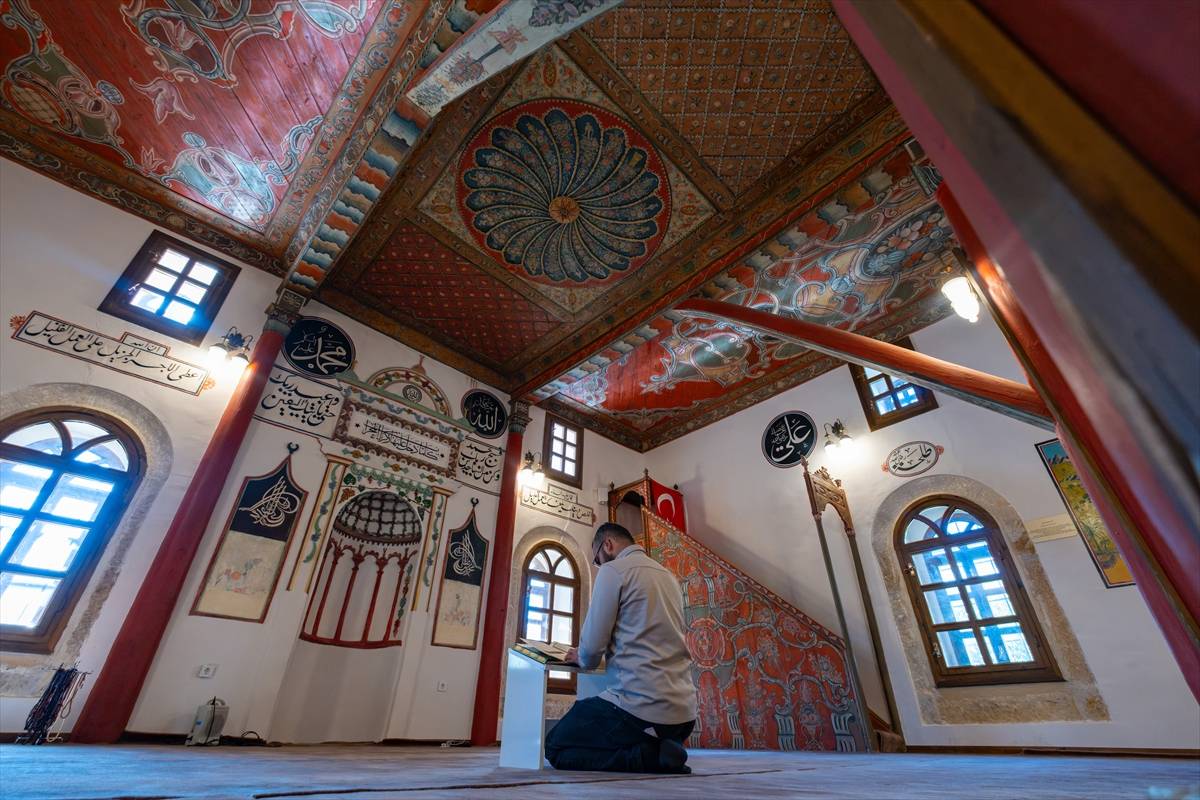 Yozgat’ın camileri sanatlarıyla mest ediyor: Barok ve rokoko izleri günümüze taşınıyor