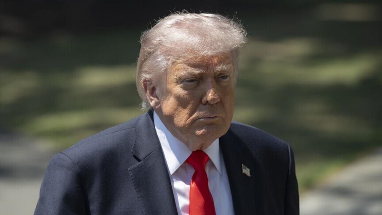 Trump yeni düşmanını ilan etti