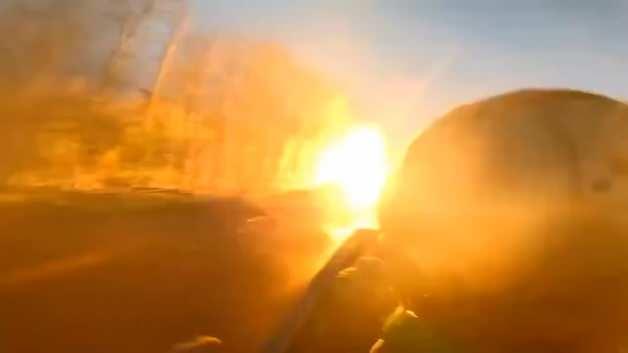FPV dronu tam yanlarında patladı: Ukrayna cephesinden nefes kesen görüntüler!