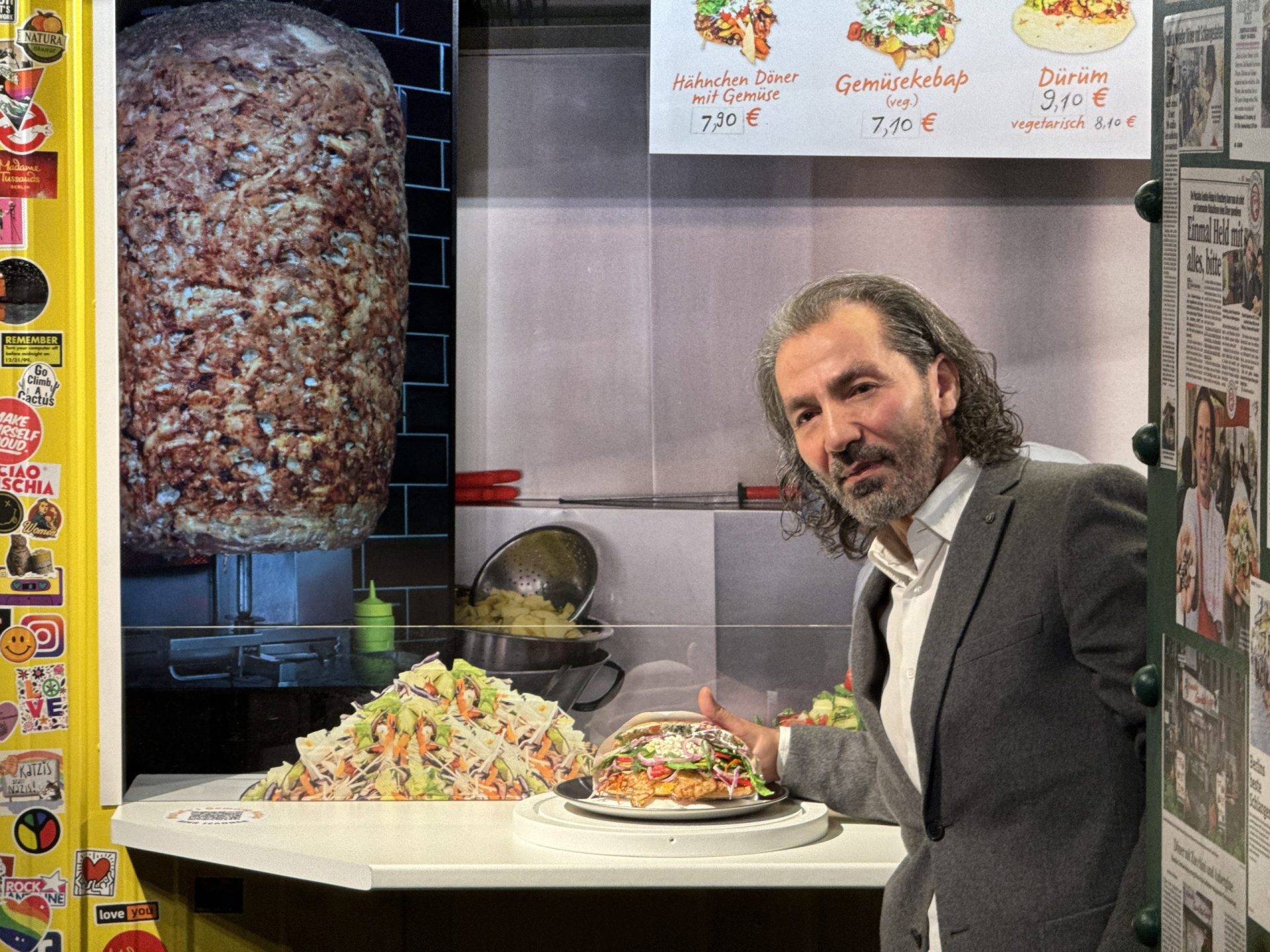 Bal mumu döner, dünyaca ünlü müzede sergilenmeye başlandı